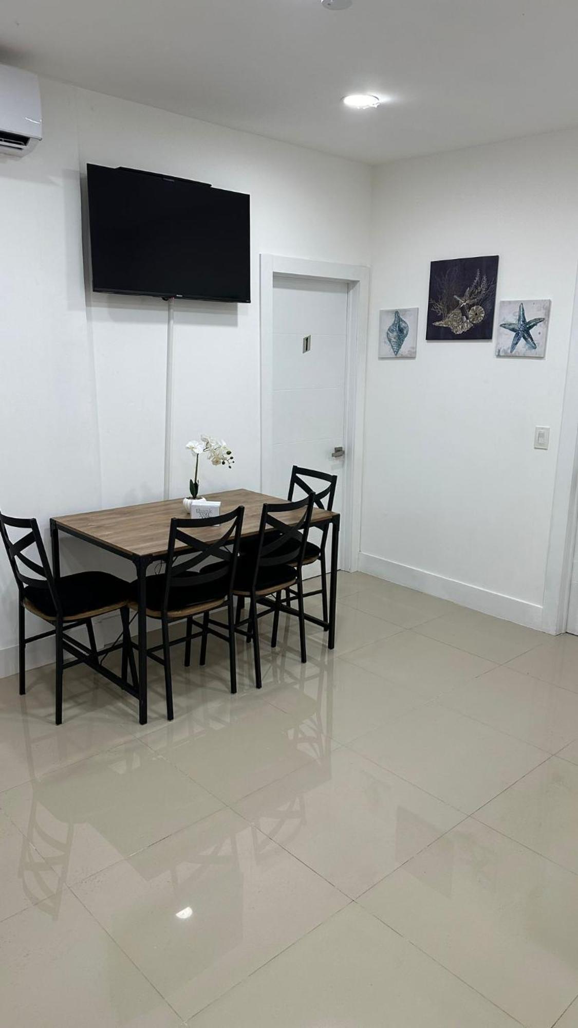 104 Mixed Shared Rooms Central, Friendly, Affordable Miami Kültér fotó